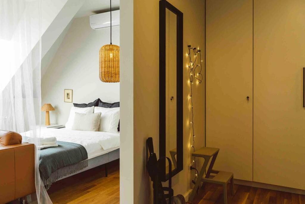 Vivando - Beautiful Studio B + Parking Bucarest Extérieur photo