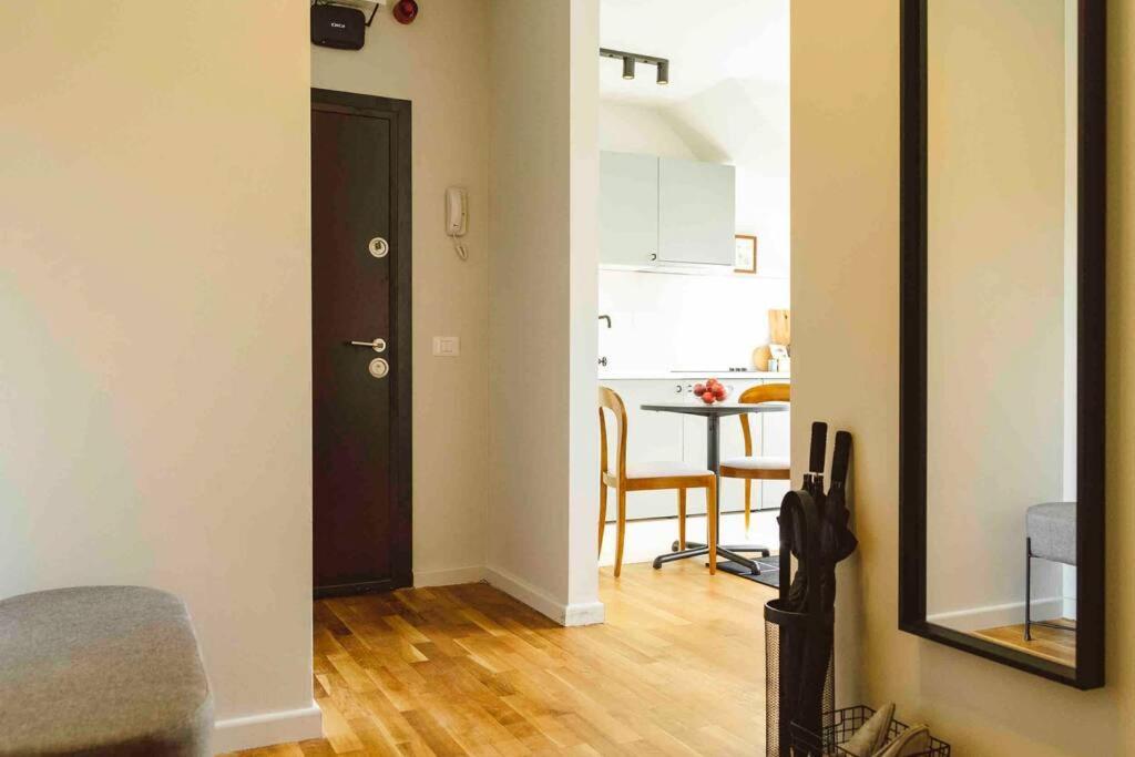 Vivando - Beautiful Studio B + Parking Bucarest Extérieur photo